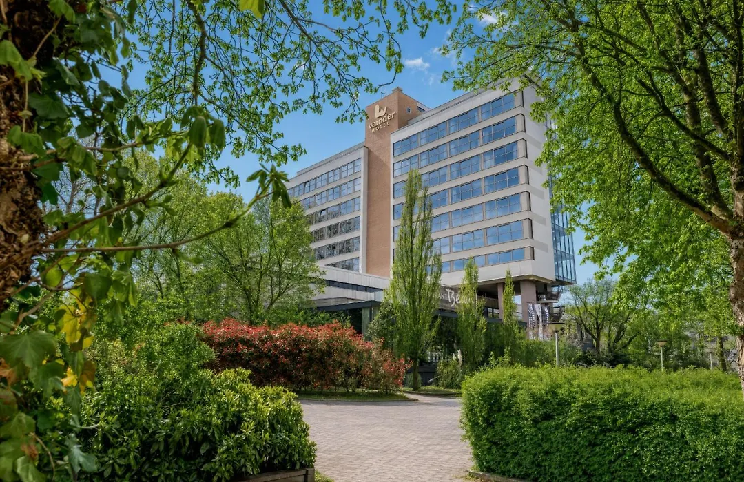 Hotel WICC-1